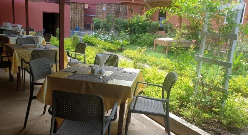 Law Ka Thit Sar Hotel New Bagan Kültér fotó
