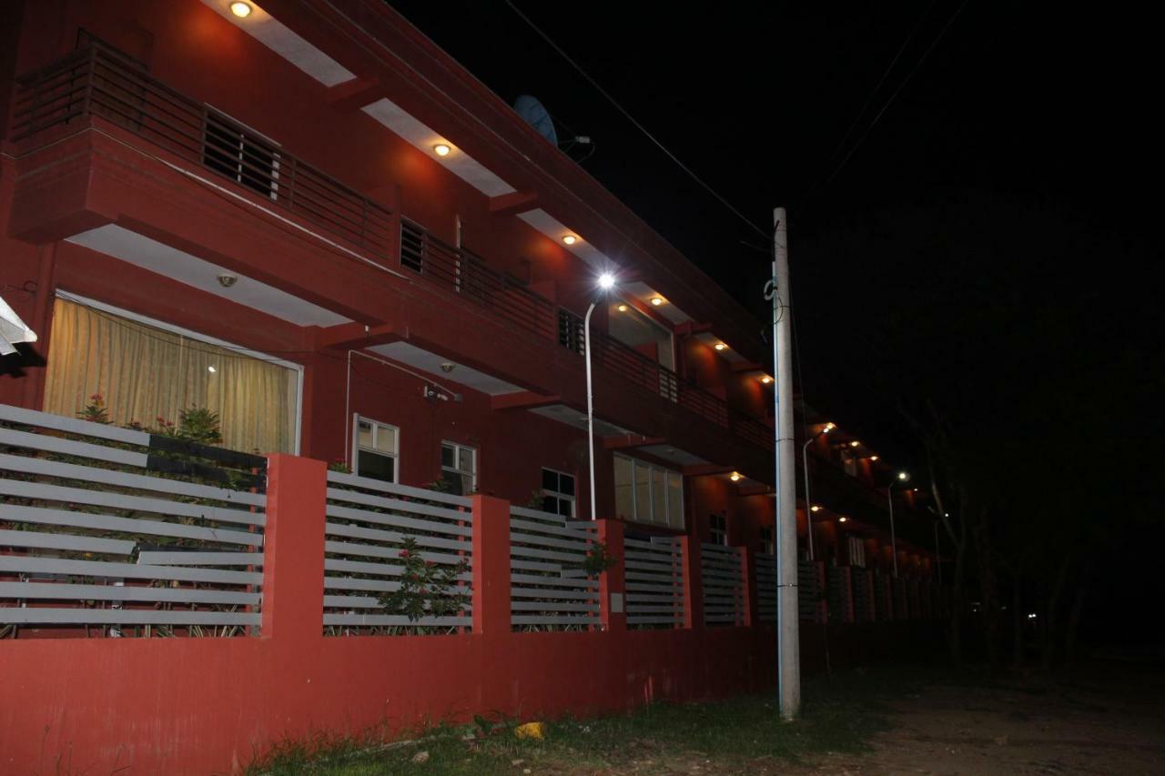 Law Ka Thit Sar Hotel New Bagan Kültér fotó