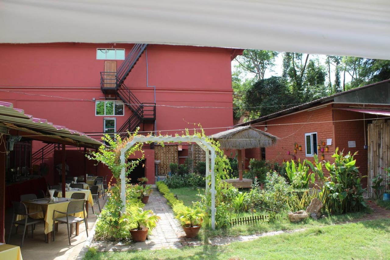 Law Ka Thit Sar Hotel New Bagan Kültér fotó